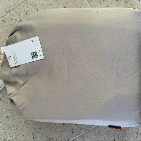 Quince  Bamboo Sheets Set (with flat sheet) Sand. Queen size NWT - Picture 6 of 6